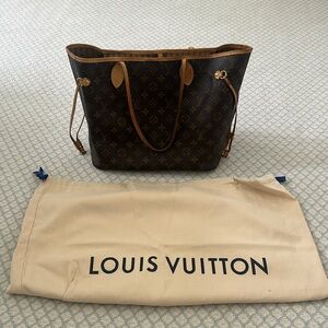 Louis Vuitton Neverfull MM in Beige Monogram